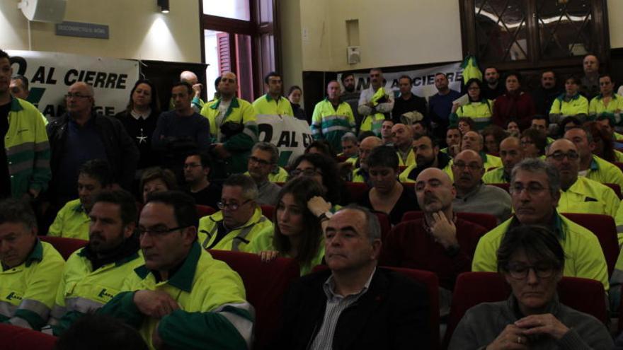 El pleno de Sagunt se posiciona a favor de que Lafarge siga en Romeu hasta 2035