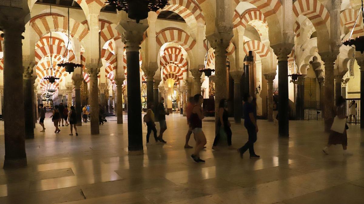 Más de 2.600 personas visitan la Mezquita-Catedral
en la &#039;Noche del Patrimonio&#039;