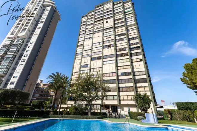 Oportunidad inmobiliaria en Alicante: fantástico piso en urbanización con piscina por 193.068 euros