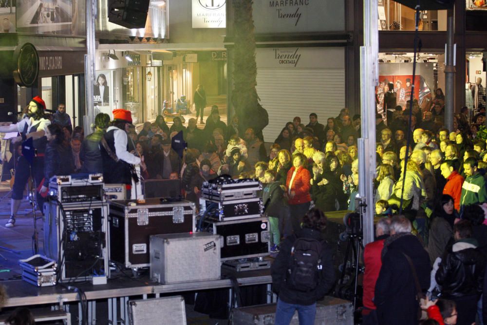 Encesa de llums de Nadal a Platja d'Aro amb els Pastorets Rock