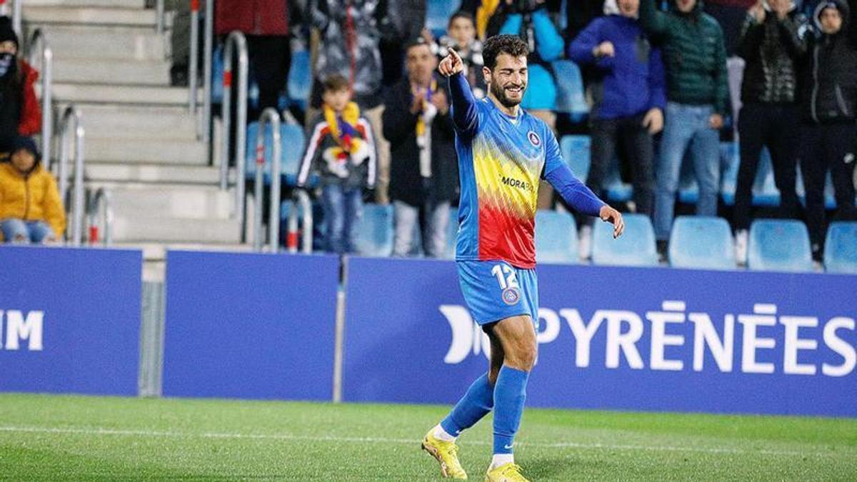 Bakis celebra un gol marcado la pasada campaña con el Andorra.