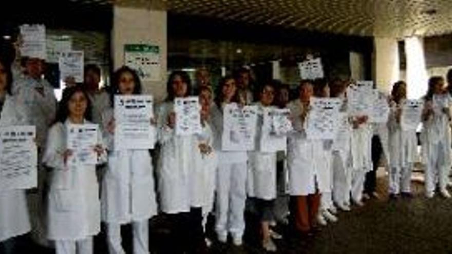 Técnicos sanitarios se concentran en Plasencia