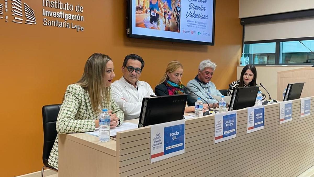 Presentación de la 38º edición de la San Silvestre Popular de València, en el Auditórium del Instituto de Investigación Sanitaria del Hospital La Fe.