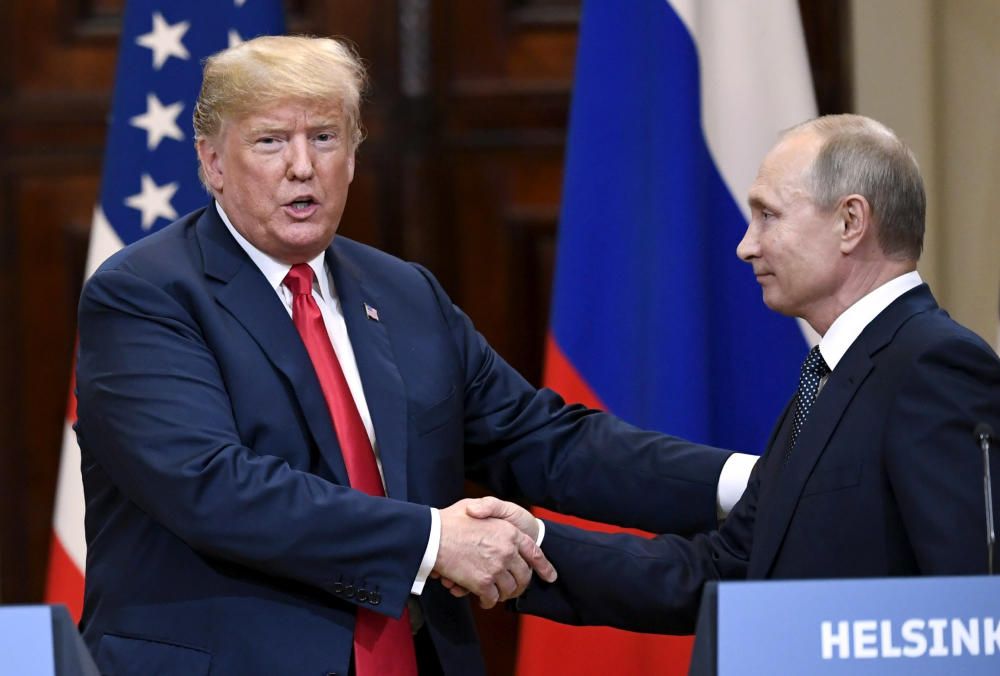 Primera reunión oficial entre Putin y Trump.