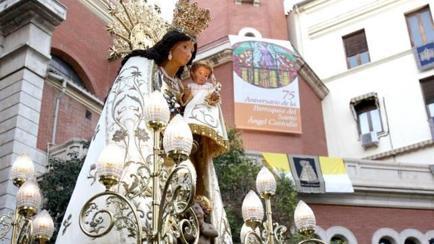 La Virgen visita la iglesia del Santo Ángel Custodio