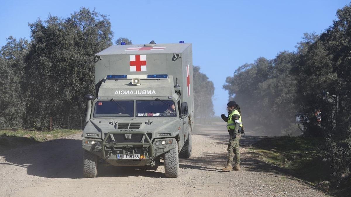 Una ambulancia militar  en la zona de Cerro Muriano donde sucedieron los hechos.