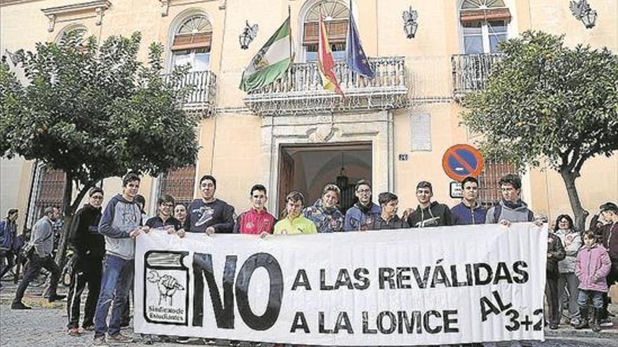 Los estudiantes reclaman al Gobierno de MARIANO RAJOY un Pacto por la Educación