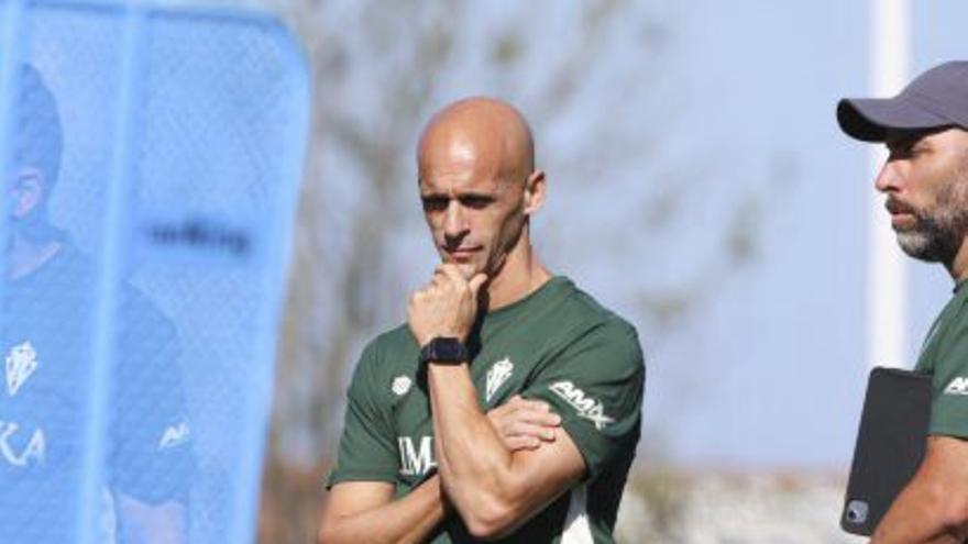 Mariano Pernía se incorpora al cuerpo técnico de Larcamón como asistente del Sporting
