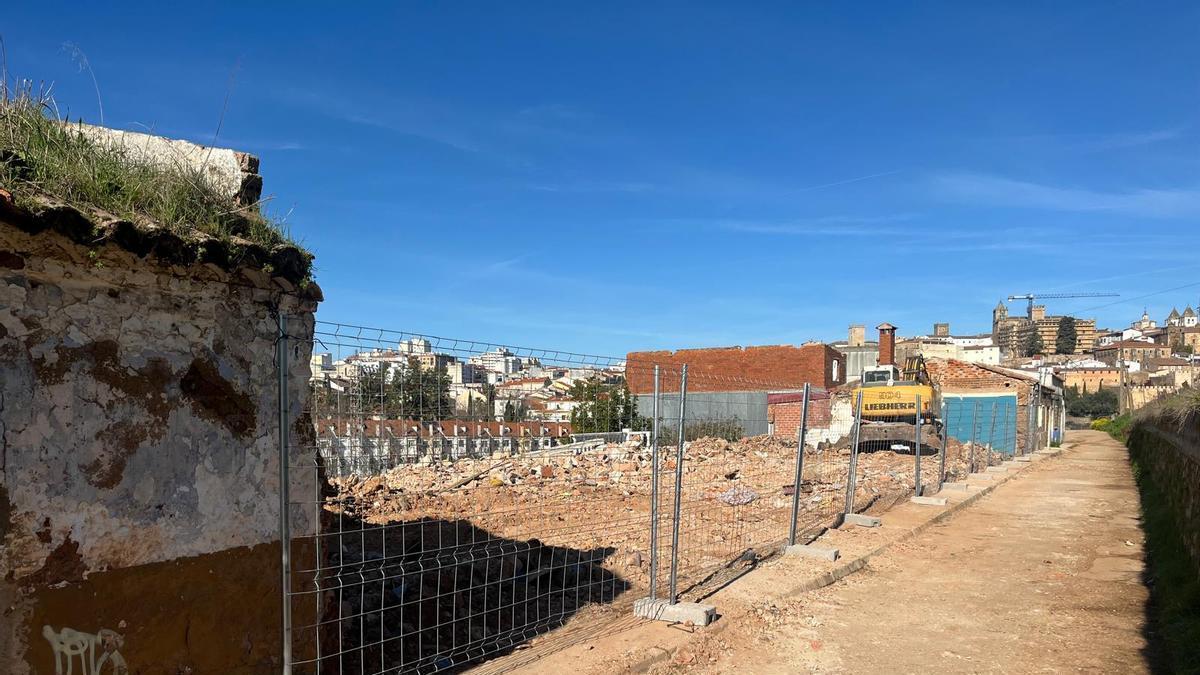 Derrumbes en el Alto de Fuente Fría de Cáceres.