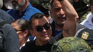 El president de l’Equador ataca la justícia pel revés a les ‘lleis Bukele’