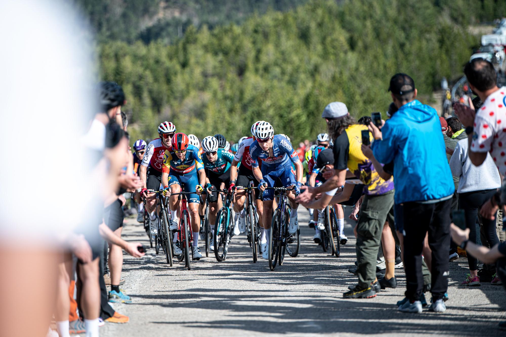 COLL DE PRADELL . LA VOLTA CATALUNYA . ETAPA 6 BERGA QUERALT