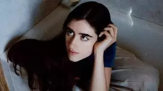 Laaza, 26 años: «Escribí ‘Minifalda’ después de ver a hombres hablar de ‘mujeres de alto valor’ en TikTok, ya es hora de contar qué pasa por nuestras cabezas»