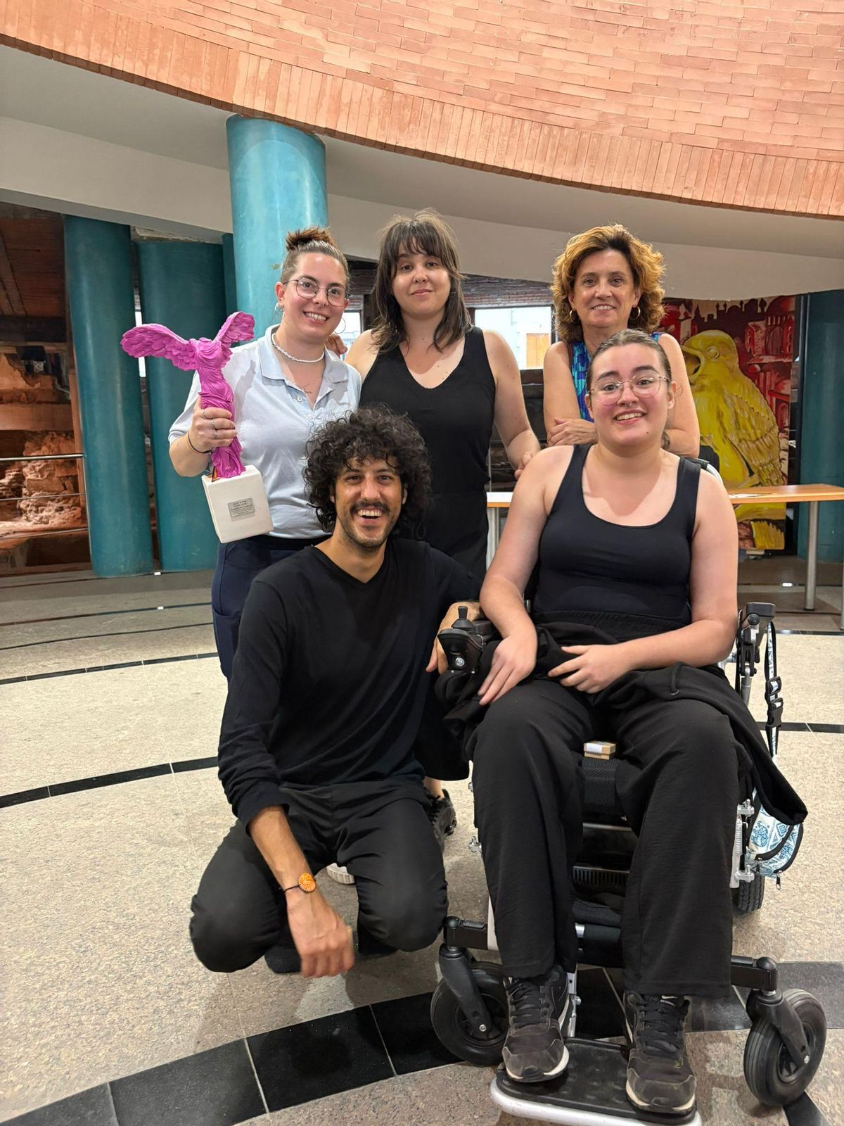 Laura Heristone, de Plasencia, tras ganar un premio teatral en Mérida.