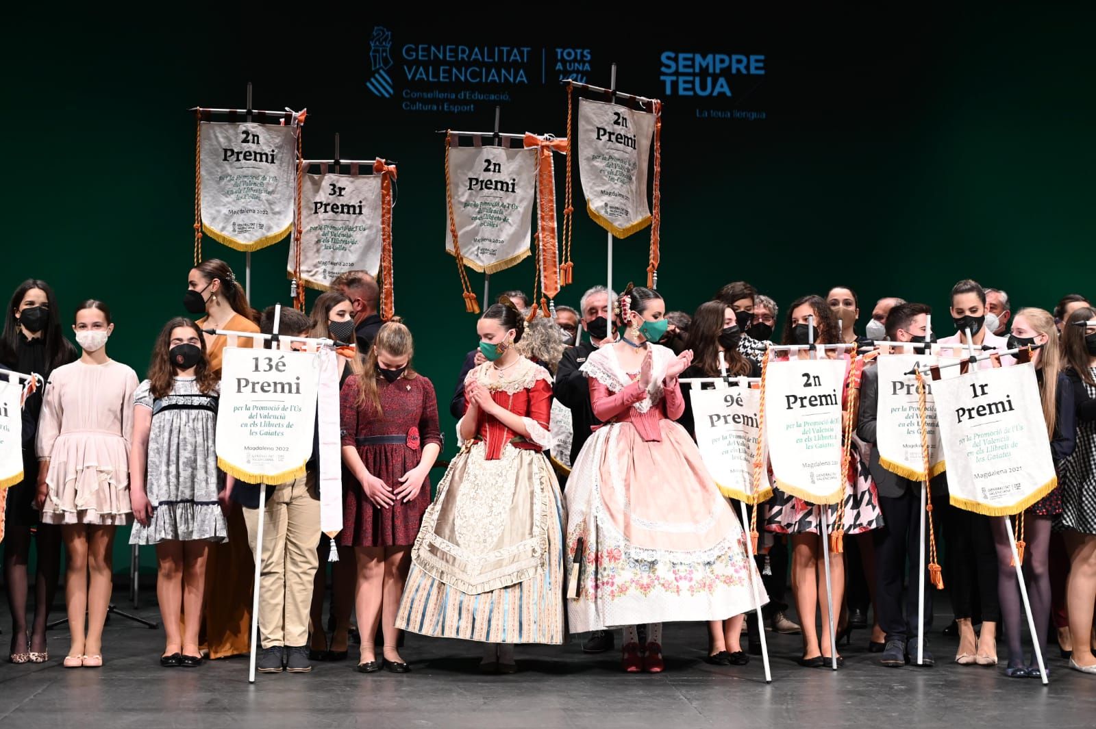 Entrega de premios de llibrets a las collas y gaiatas ganadoras del uso del valenciano