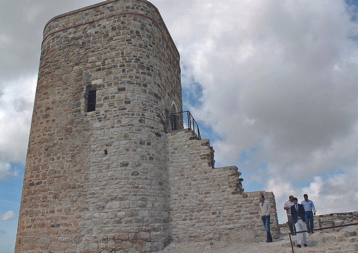 Castillo medieval de Torreparedones, restaurado en fechas recientes.