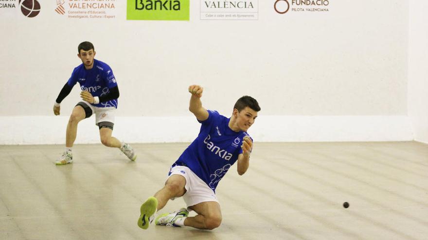 L&#039;equip d&#039;Oliva de Montaner, Brisca i Gabi torna a situar-se primer en la taula, encara que igualat amb el capitanejat per Moltó.