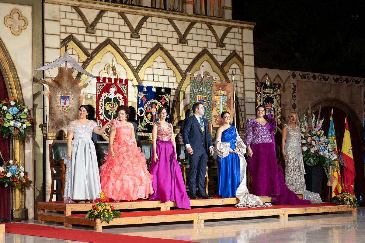 Capitán Cristiano y bellezas