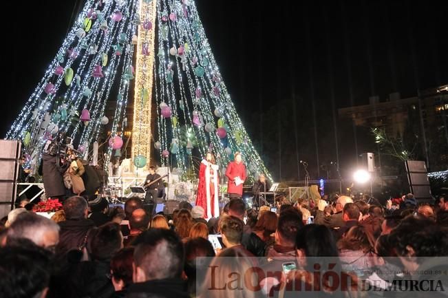 Encendido del Gran Árbol de Navidad de la Plaza Circular de Murcia