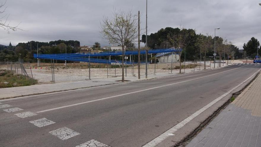 Espacio donde se crearán las pistas deportivas y el aparcamiento.