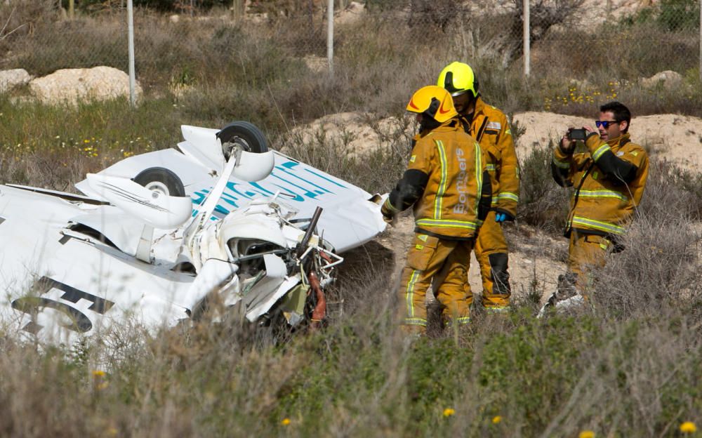 Dos muertos al estrellarse su avioneta en Mutxamel