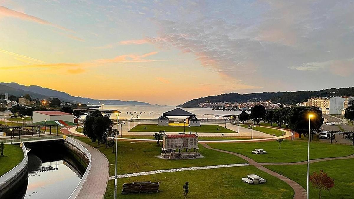 Panorámica do paseo marítimo de Cee.