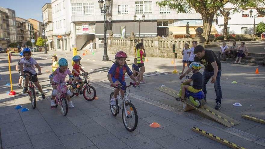 Las bicicletas toman la cabecera comarcal dezana - Faro de Vigo