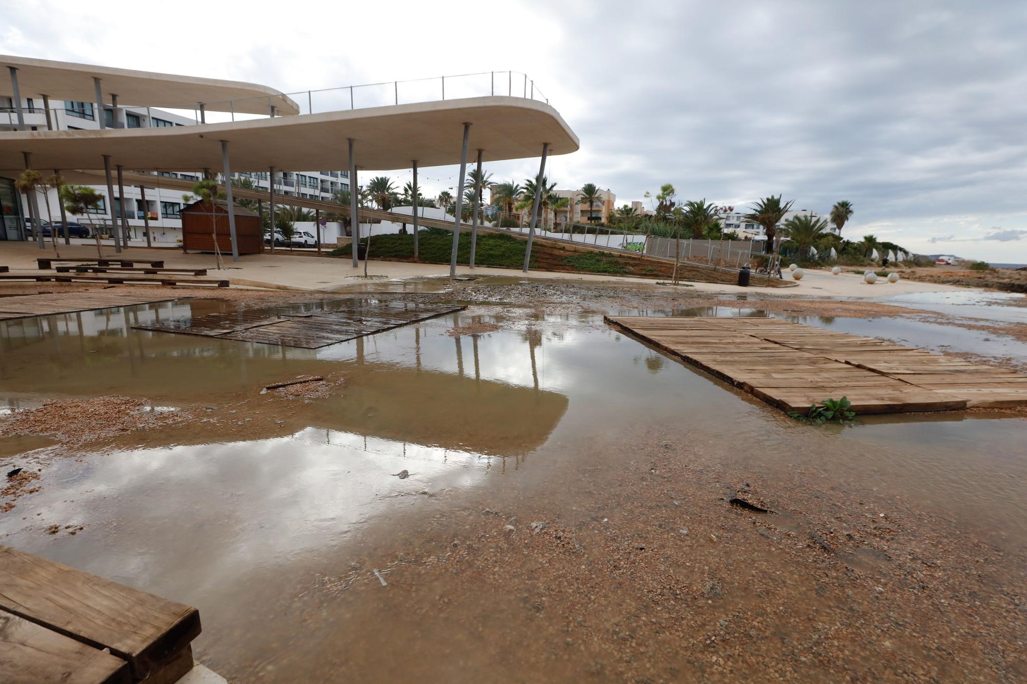 Vertido de aguas fecales en el auditorio de Caló de s'Oli