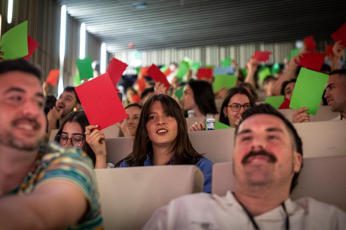 Assistents a la trobada, a l'auditori del centre formatiu de Sant Sebastià.