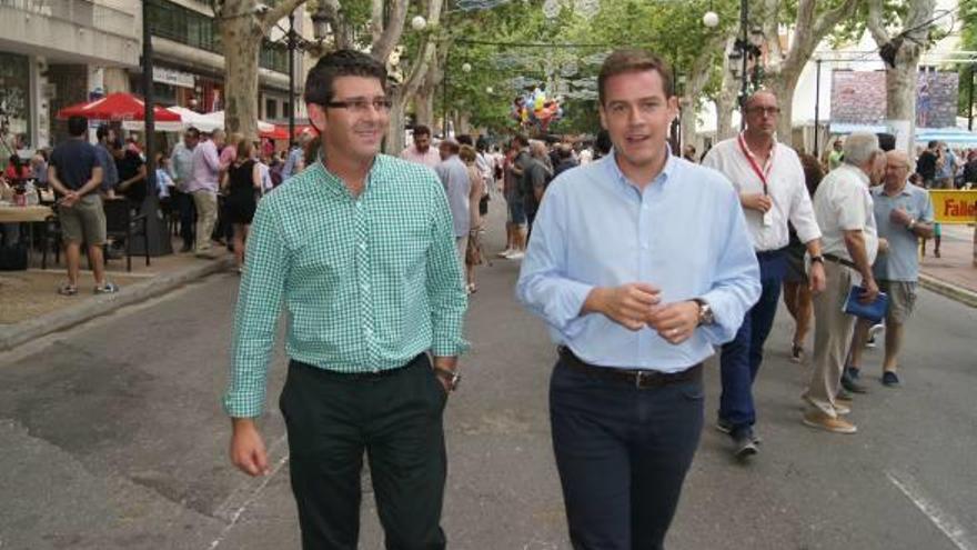 Jorge Rodríguez y Roger Cerdà en la Fira de Xàtiva, en una imagen de archivo.