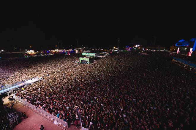 El festival Arenal Sound, pendiente de la evolución del incendio de la Vall d'Uixó (Castellón)