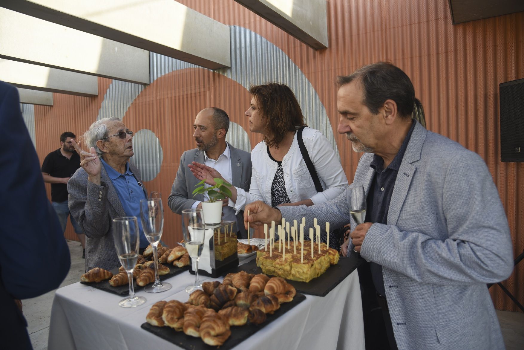 L’Associació de Bufalvent exhibeix la seva fortalesa en la celebració dels seus 30 anys