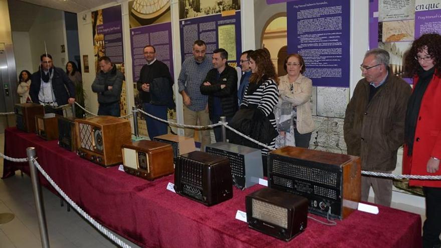 Radios antiguas de colección en Cieza