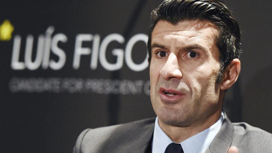 Figo responsabiliza al presidente del Oporto por la sequía de títulos