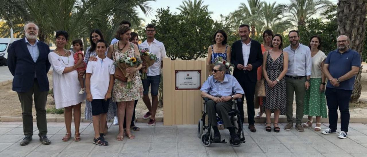 Una placa recuerda la memoria de Ceferina Soriano, la primera abogada que tuvo Elche. | INFORMACIÓN