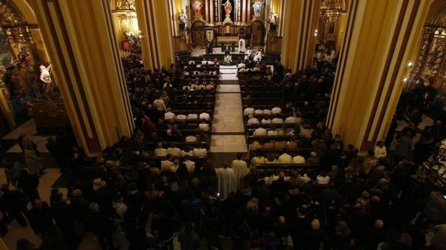 La lluvia desluce el pregón de la Semana Santa