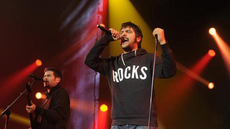 Los hermanos Muños, en un concierto de Estopa en A Coruña.