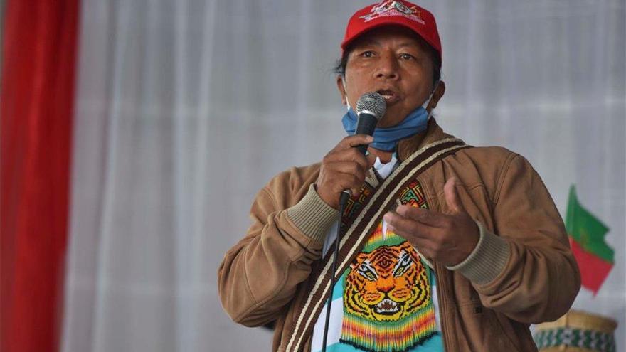 Senador indígena de Colombia sale ileso de un atentado en su contra