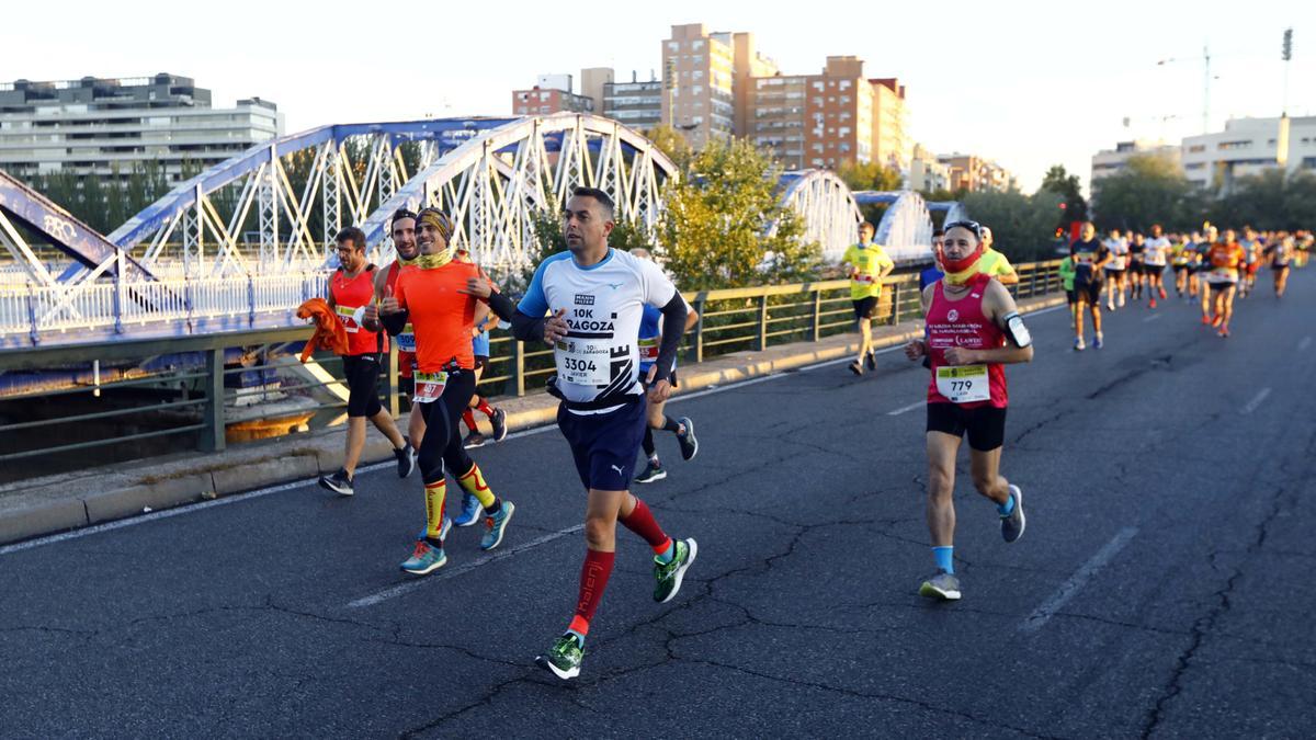 FOTOGALERÍA | Éxito rotundo en el regreso del Maratón de Zaragoza