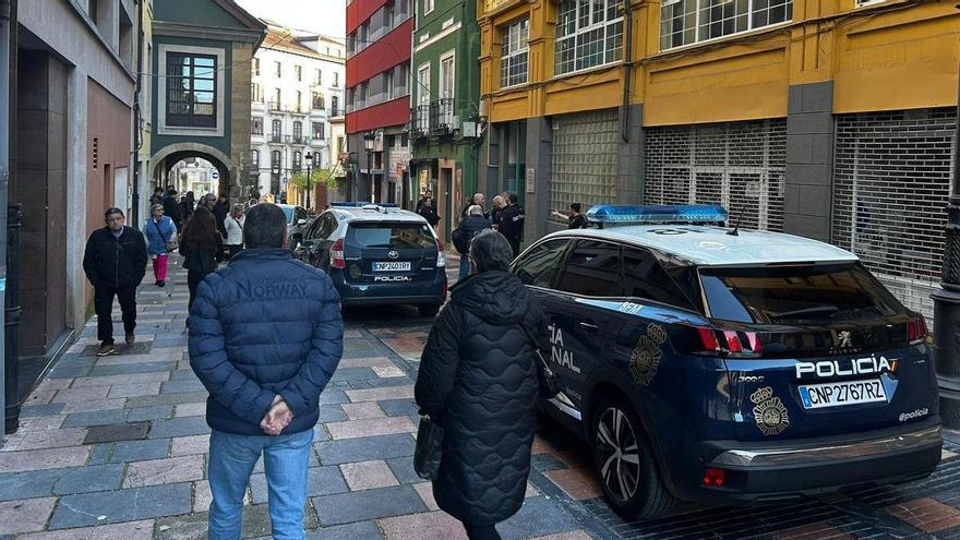 Espectacular operativo de la Policía Nacional en Avilés para evitar un intento de robo