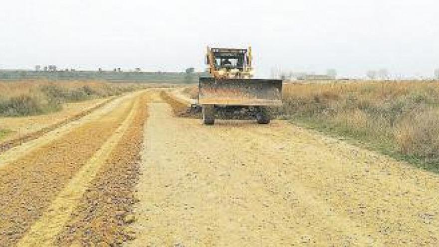 Comienzan las obras de mejora en caminos rurales