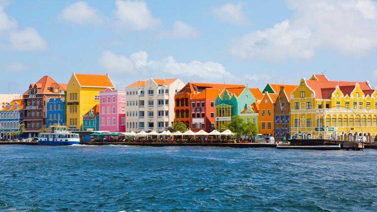 Edificios de colores en Curaçao