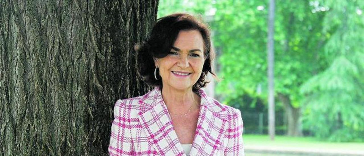 Carmen Calvo, posando para una entrevista durante su etapa como vicepresidenta del Gobierno de España. | A. J. GONZÁLEZ