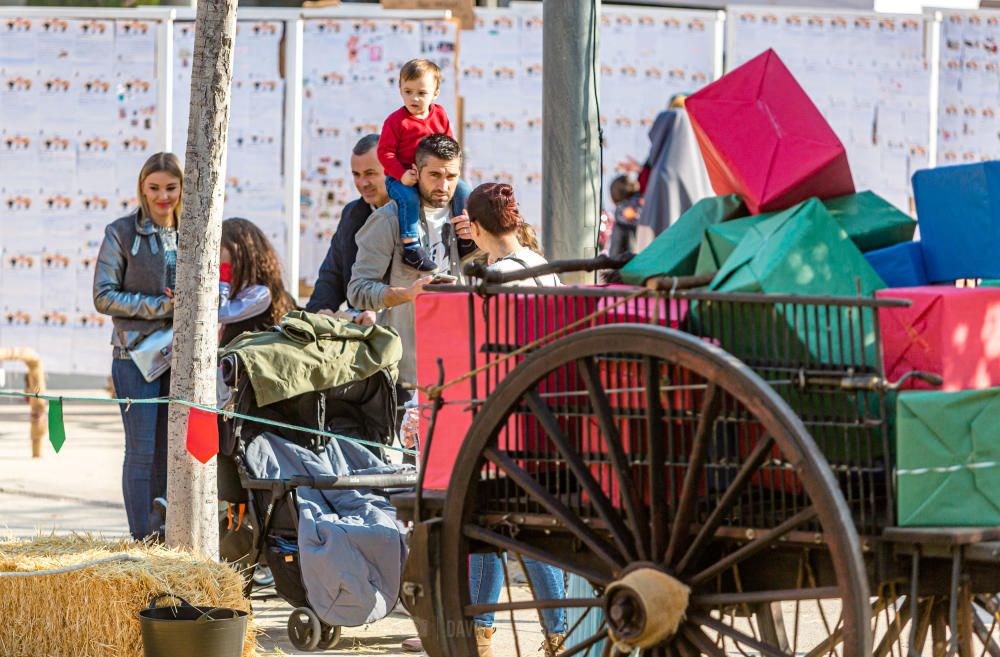 'Els Reis de La Marina", galería del campamento de los Reyes Magos en la Vila Joiosa