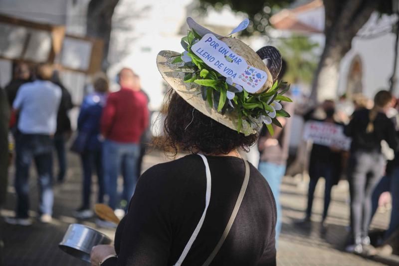 Protesta contra el convenio de vertidos en Los Silos