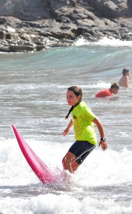 SURF PARA NIÑOS SALINETAS