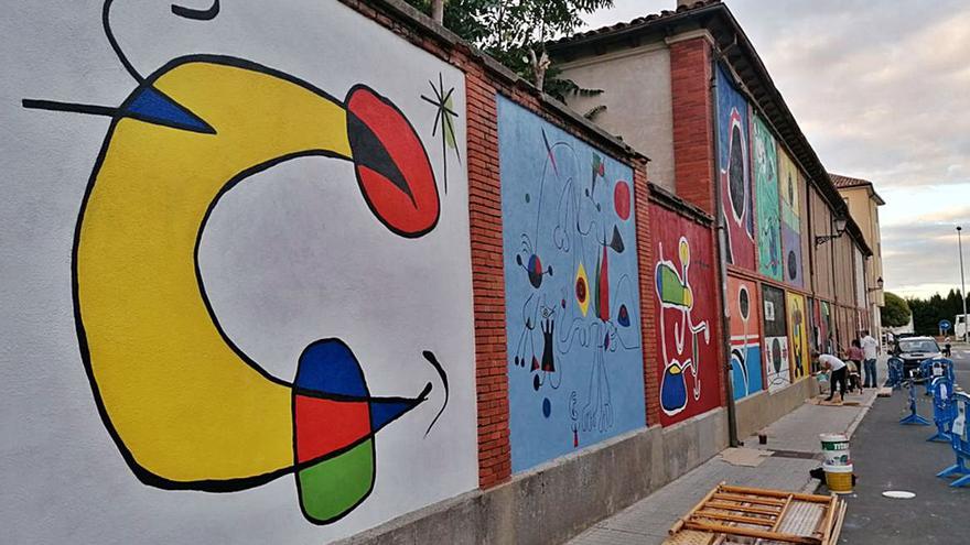 TAU finaliza la restauración de murales dedicados a Miró