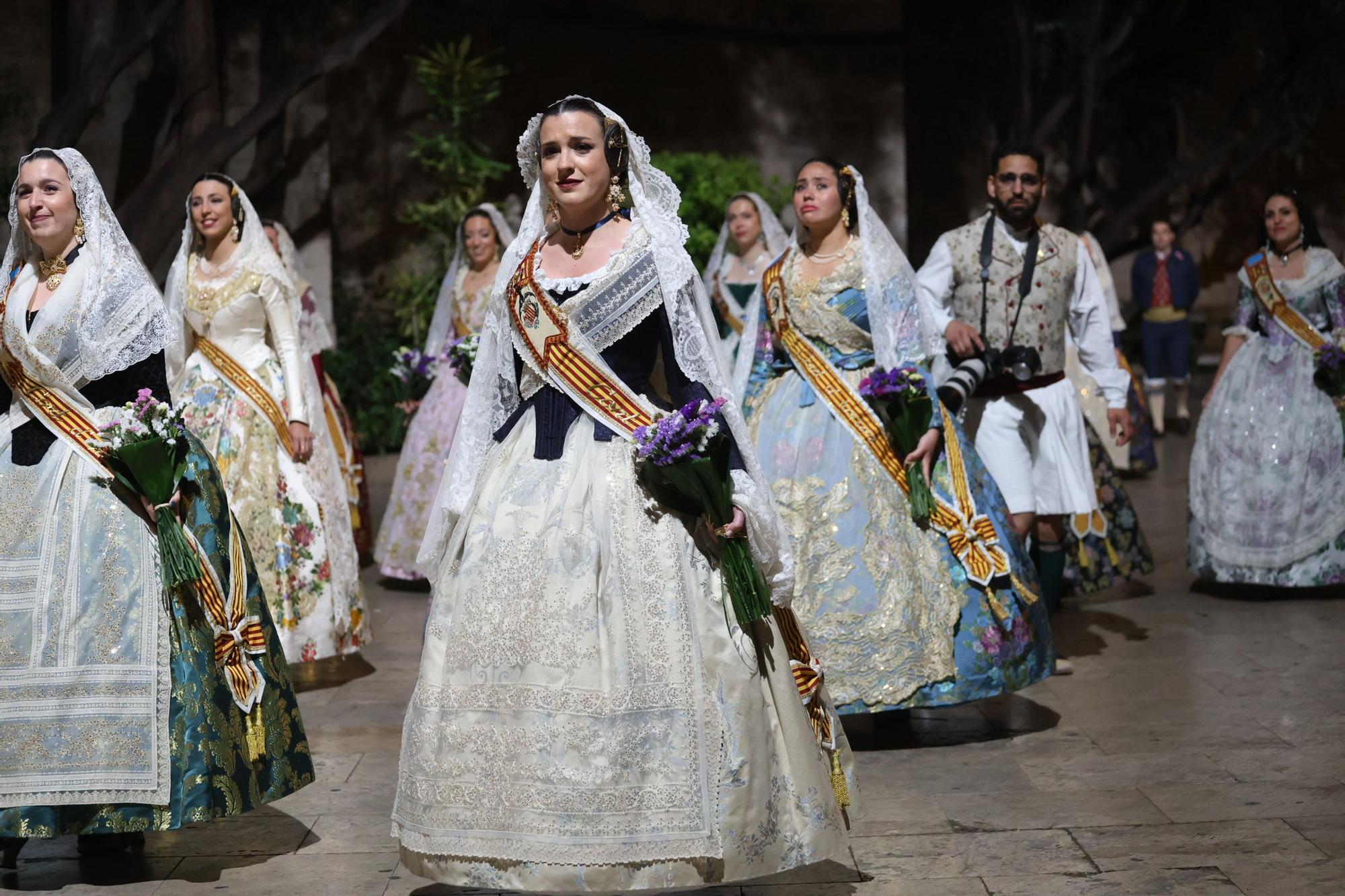 Búscate en el primer día de la Ofrenda en la calle San Vicente entre las 22 y las 23 horas