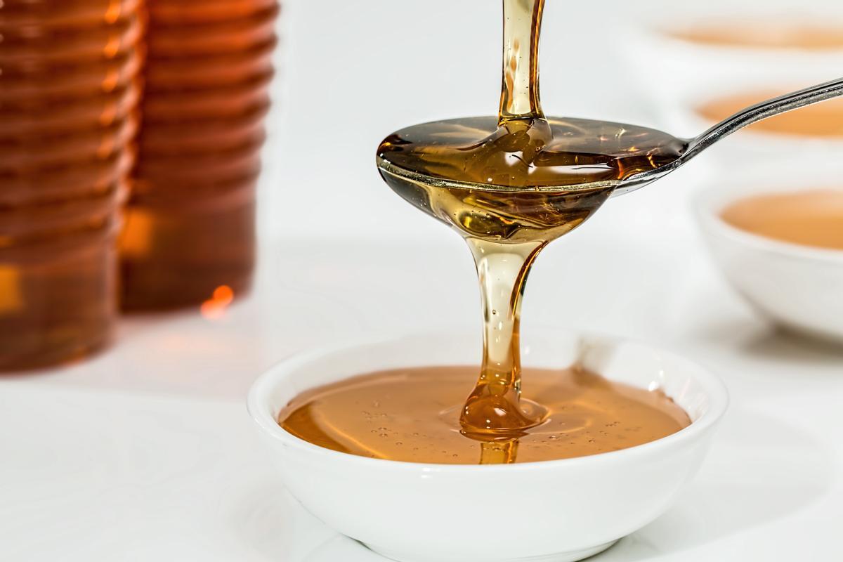 Descubre cómo tu cuerpo puede beneficiarse de comer miel a diario