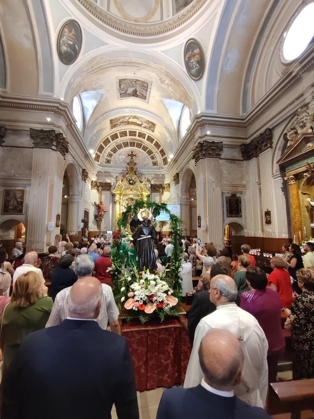 Los vecinos participarán en la tradicional procesión desde la iglesia.