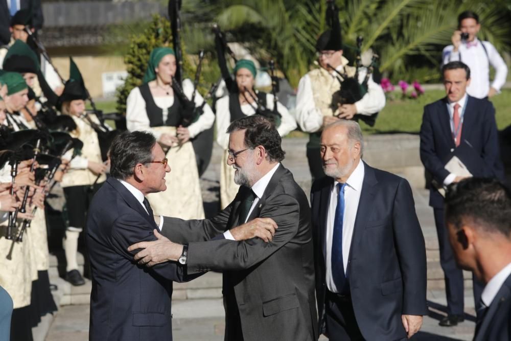 Ambiente en el hotel de la Reconquista la mañana del día de entrega del los premios Princesa de Asturias